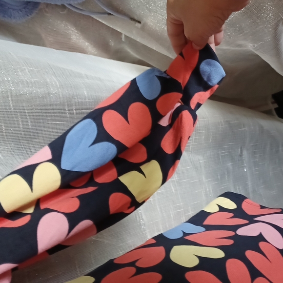 NWT Twenty second long sleeve sweater Size S Navy/red/pink/yellow hearts - Picture 3 of 7